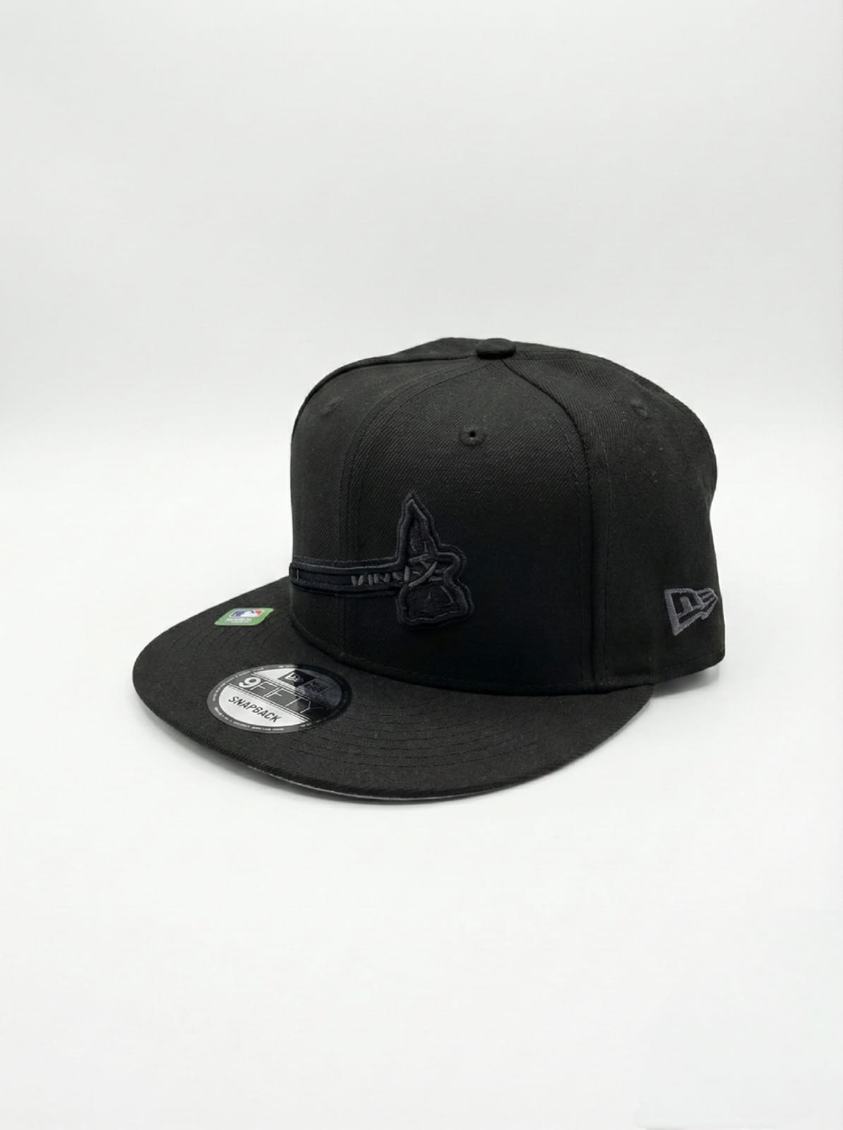 Variedad de gorros New Era