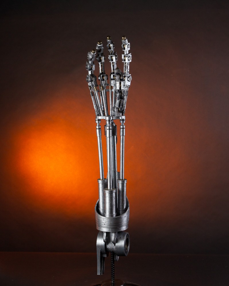 Brazo Terminator T800