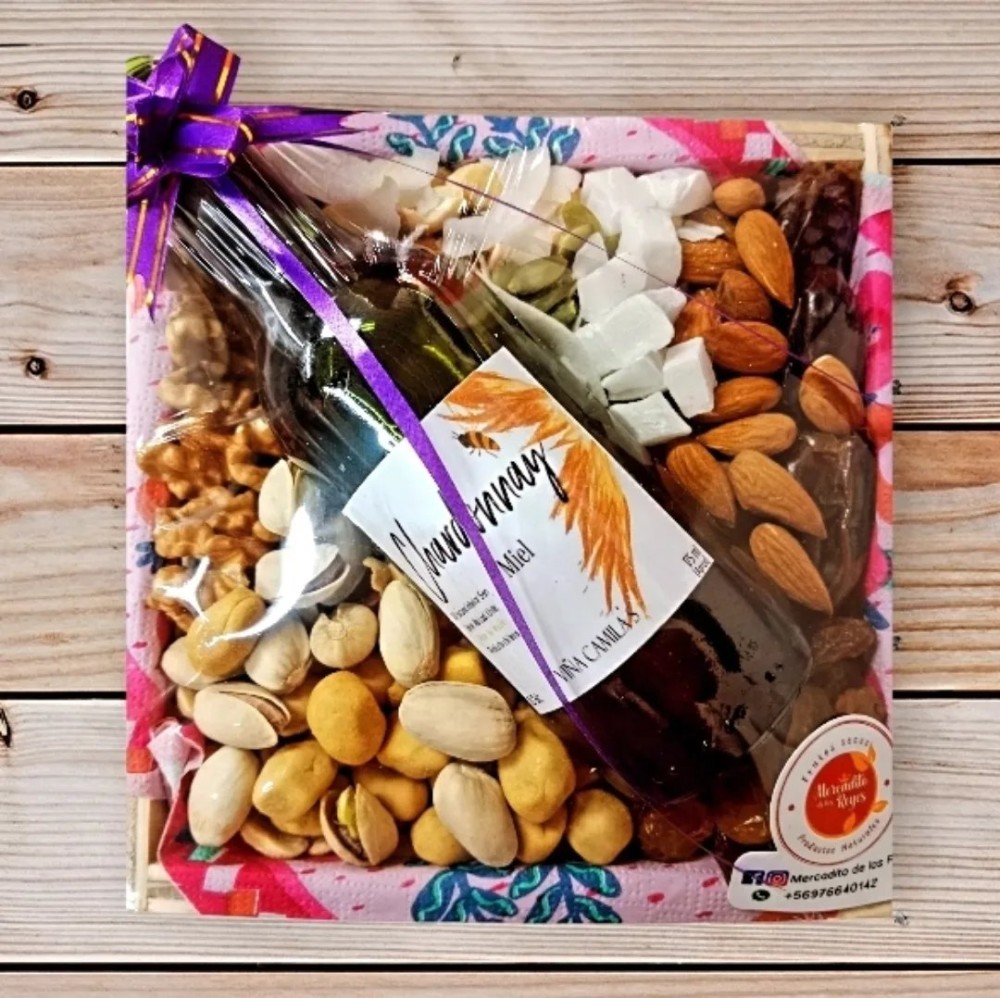 CAJA MADERA MIX FRUTOS SECOS SEMILLAS CON VINO PEQUEÑO VIÑA CAMILA