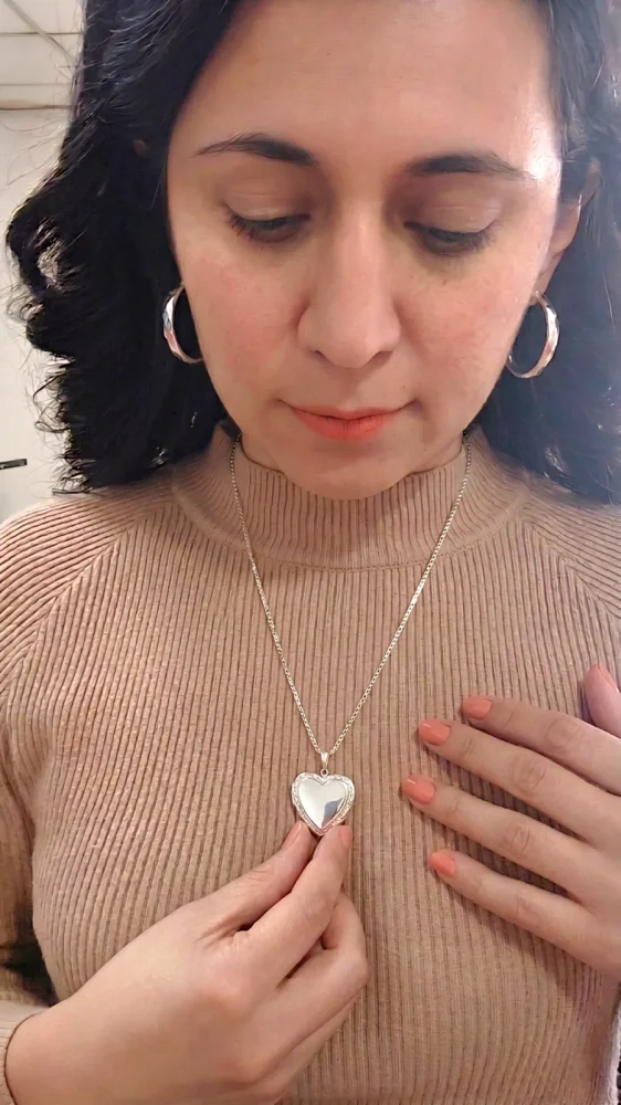 Collar Relicario Corazon